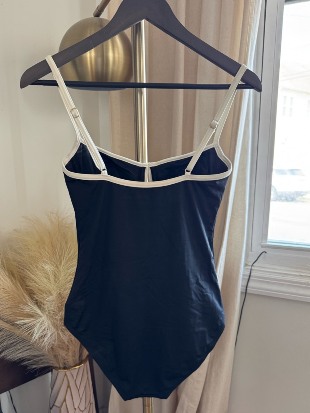 Kate Spade New York Plage Du Midi Underwire Swimsuit | Medium - Picture 5 of 6